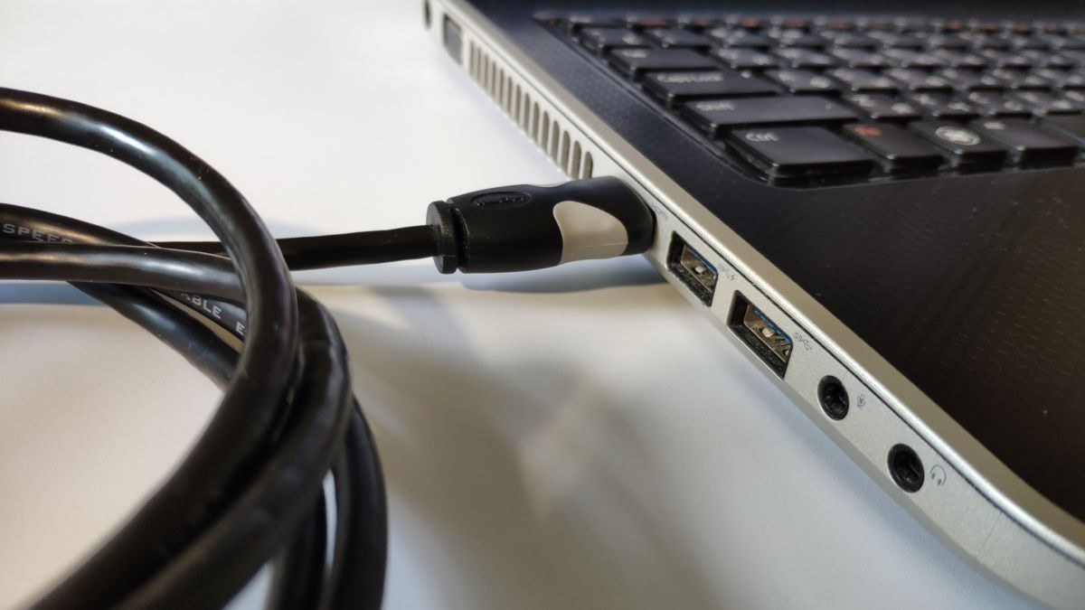 Как подключить ноутбук к телевизору по Wi-Fi